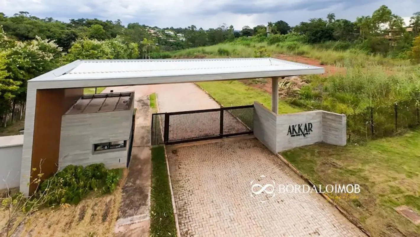 126b1cab-b7ec-47f8-9499-7e3e50ec6fcd-846db4b0-81d7-40a2-9ed7-d82907e3cc9b.webp