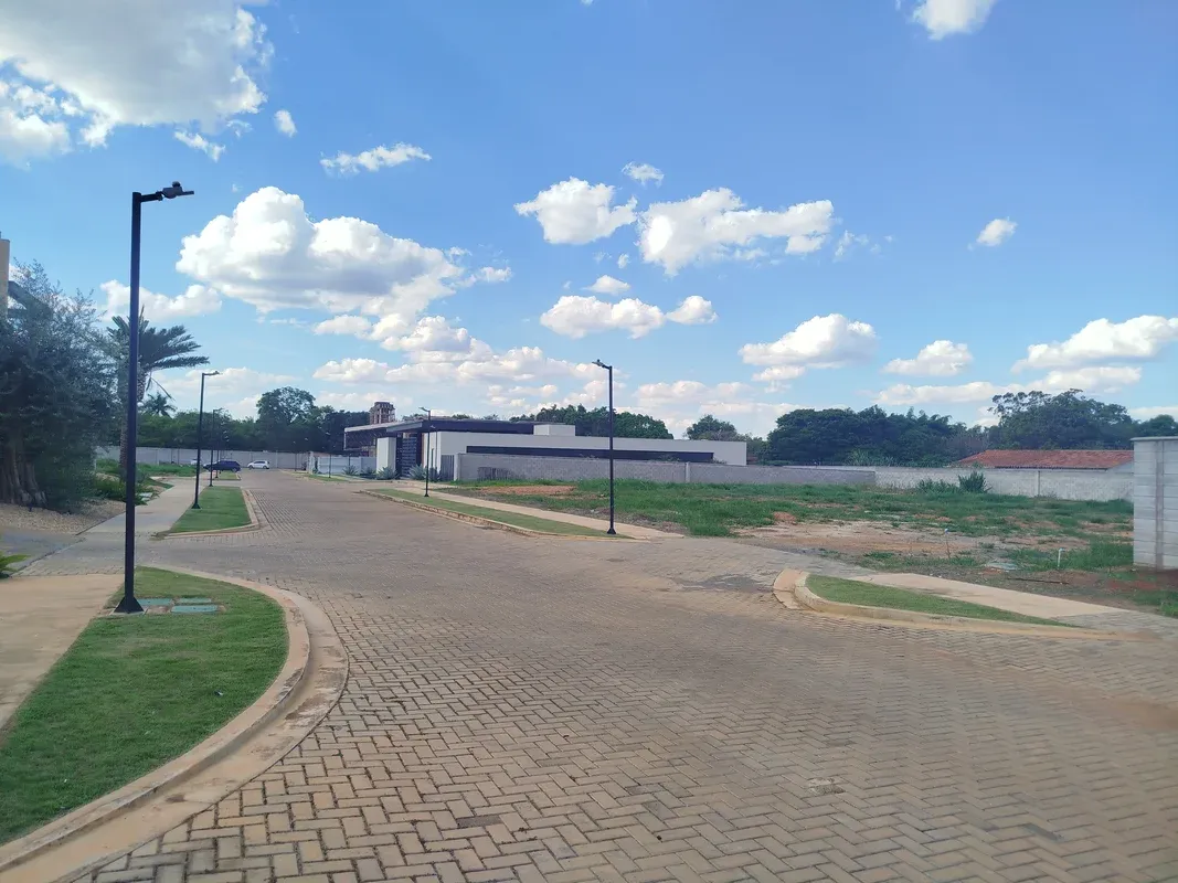 aae78ddd-ad4f-432e-b090-6eefc258866e-b15c49a0-e384-44b8-81dd-b911b3401605.webp