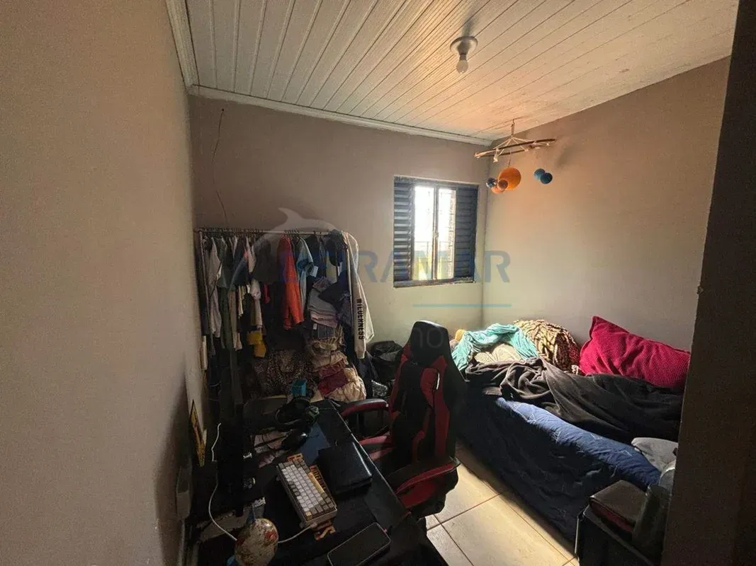 f0e235be-f318-43e5-84f5-f5c50943c835-0788297a-d4d3-486e-8247-6c5d07a0e8fe.webp